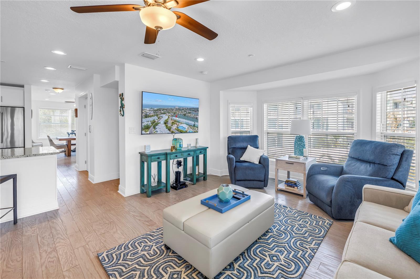 Image 8 of 74 For 100 Windrush Boulevard 1