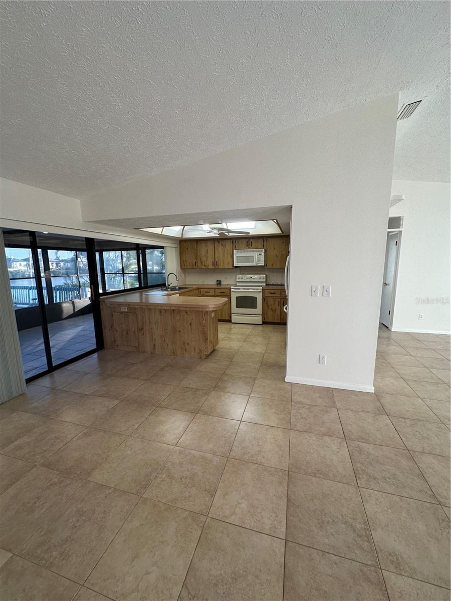 Image 7 of 24 For 909 Chipaway Drive