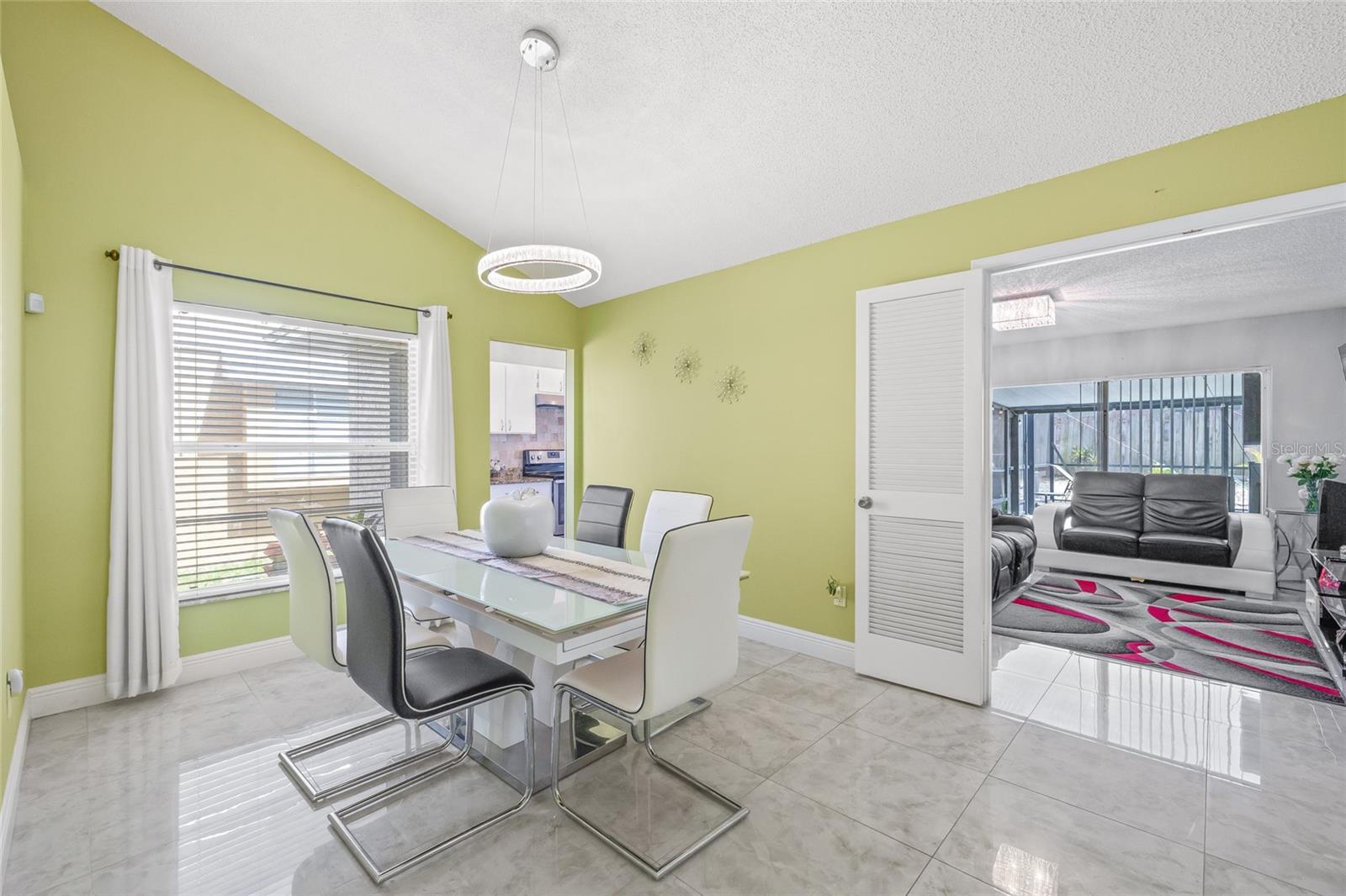 Image 10 of 42 For 1414 High Knoll Drive