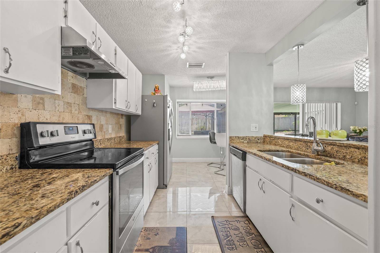 Image 21 of 42 For 1414 High Knoll Drive