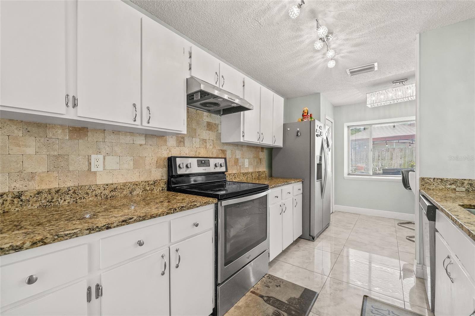 Image 22 of 42 For 1414 High Knoll Drive