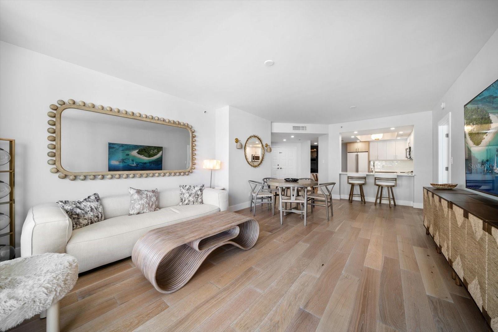 Image 8 of 39 For 1520 Gulf Boulevard 404