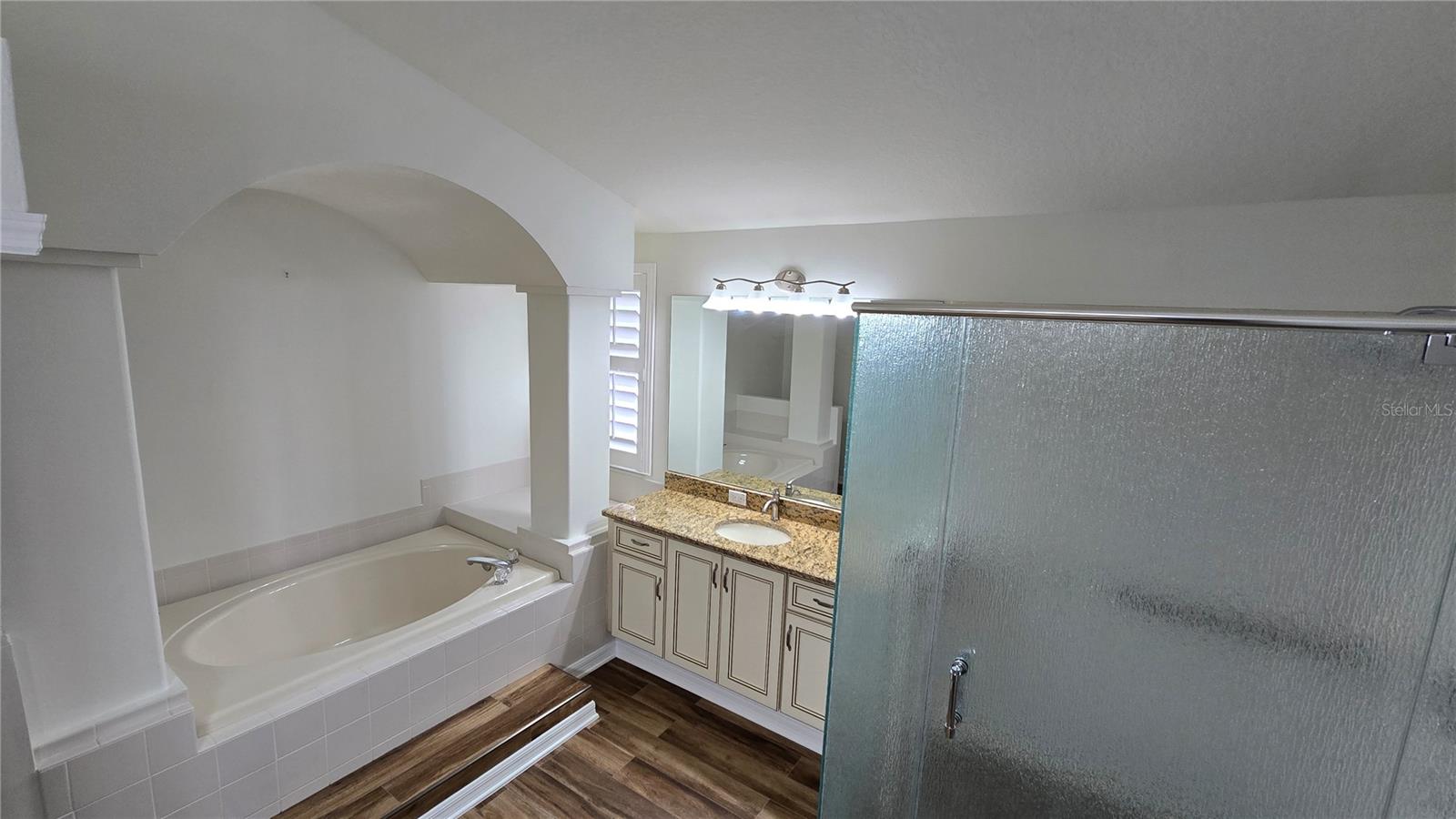 Image 20 of 22 For 15209 Arbor Hollow Drive