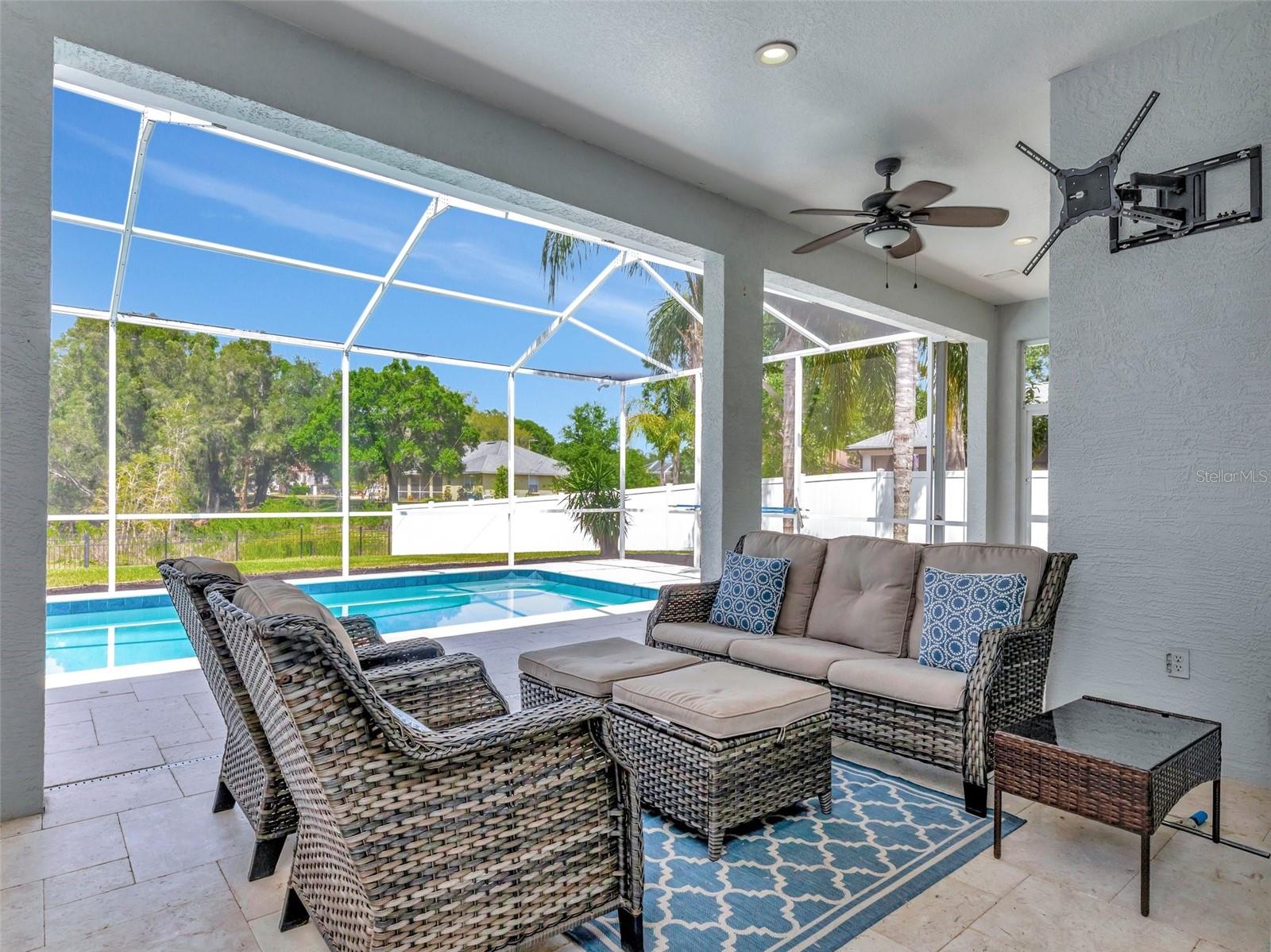 Image 19 of 42 For 17205 Tiffany Shore Drive