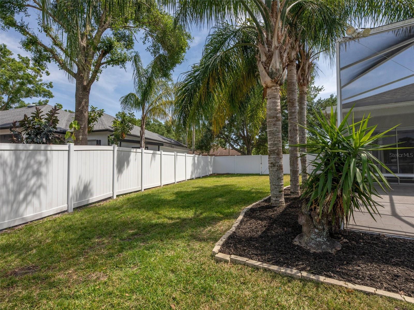 Image 26 of 42 For 17205 Tiffany Shore Drive