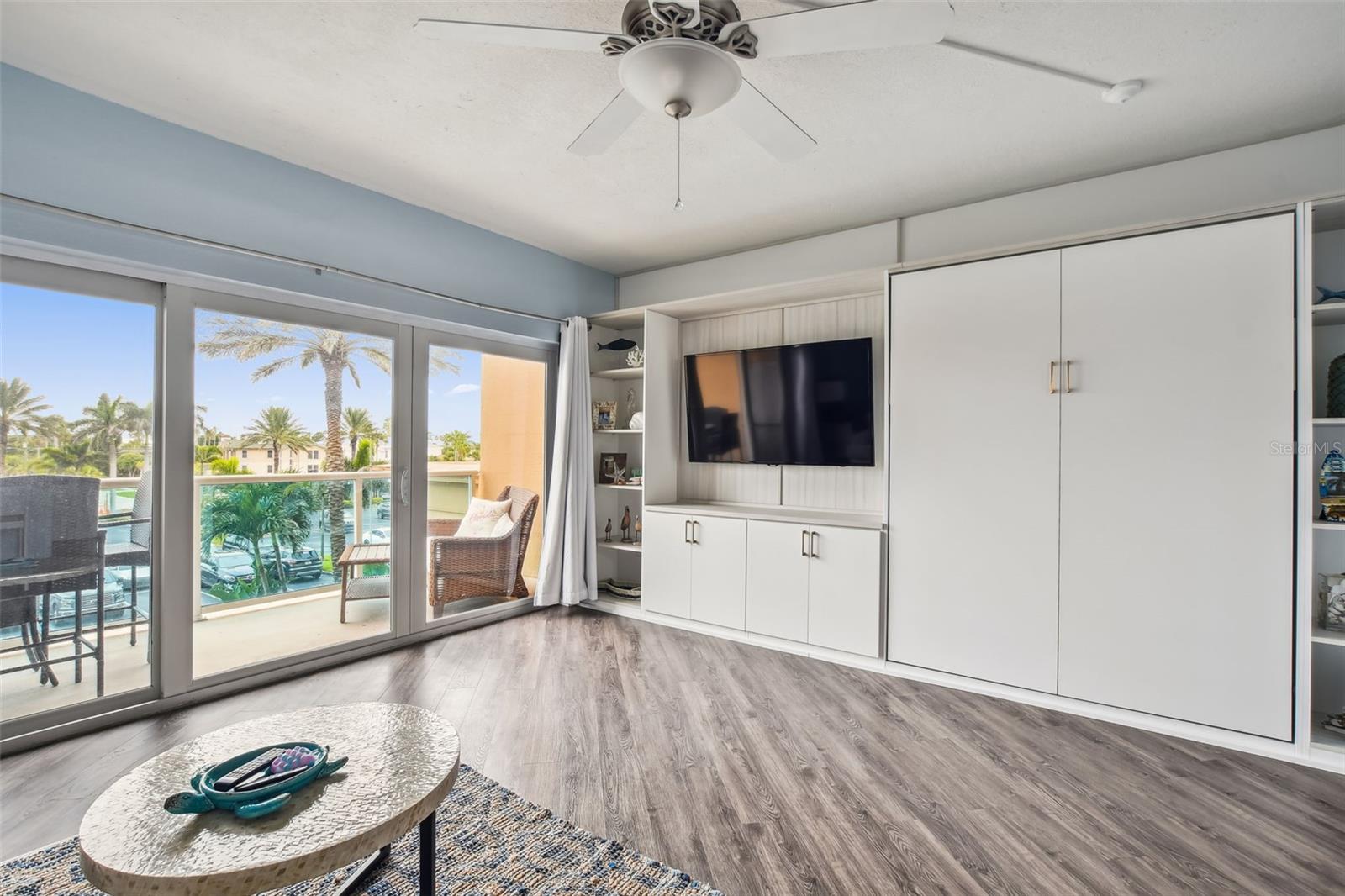 Image 16 of 56 For 880 Mandalay Avenue C212