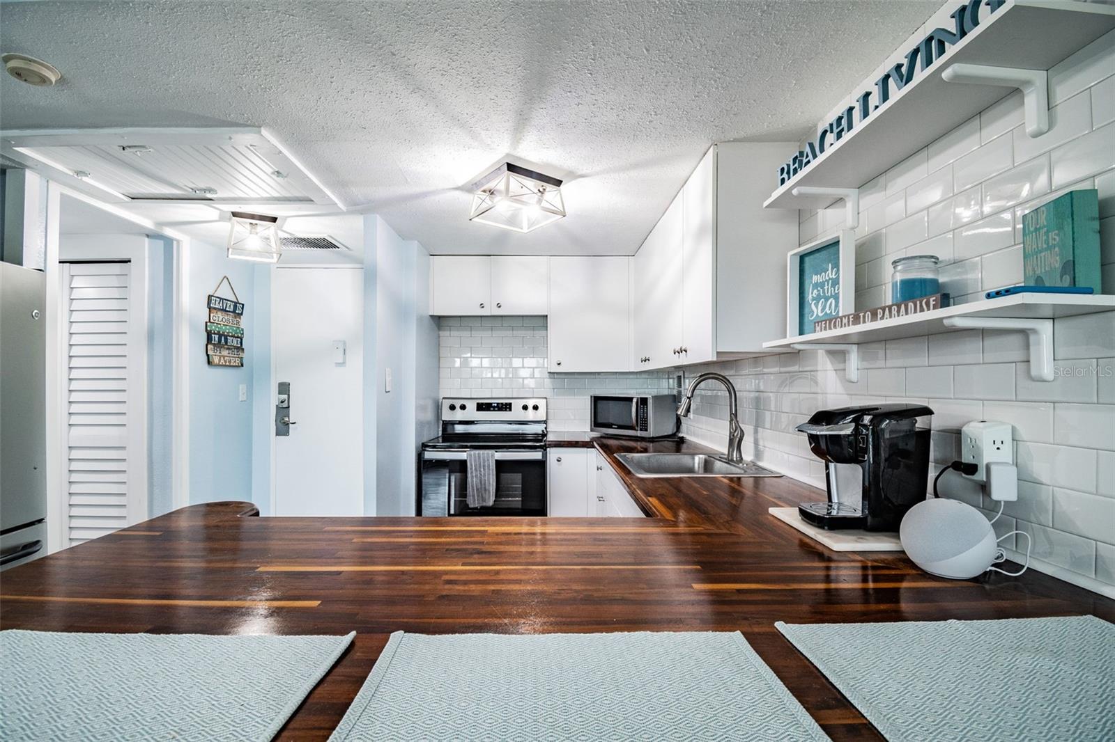 Image 28 of 56 For 880 Mandalay Avenue C212