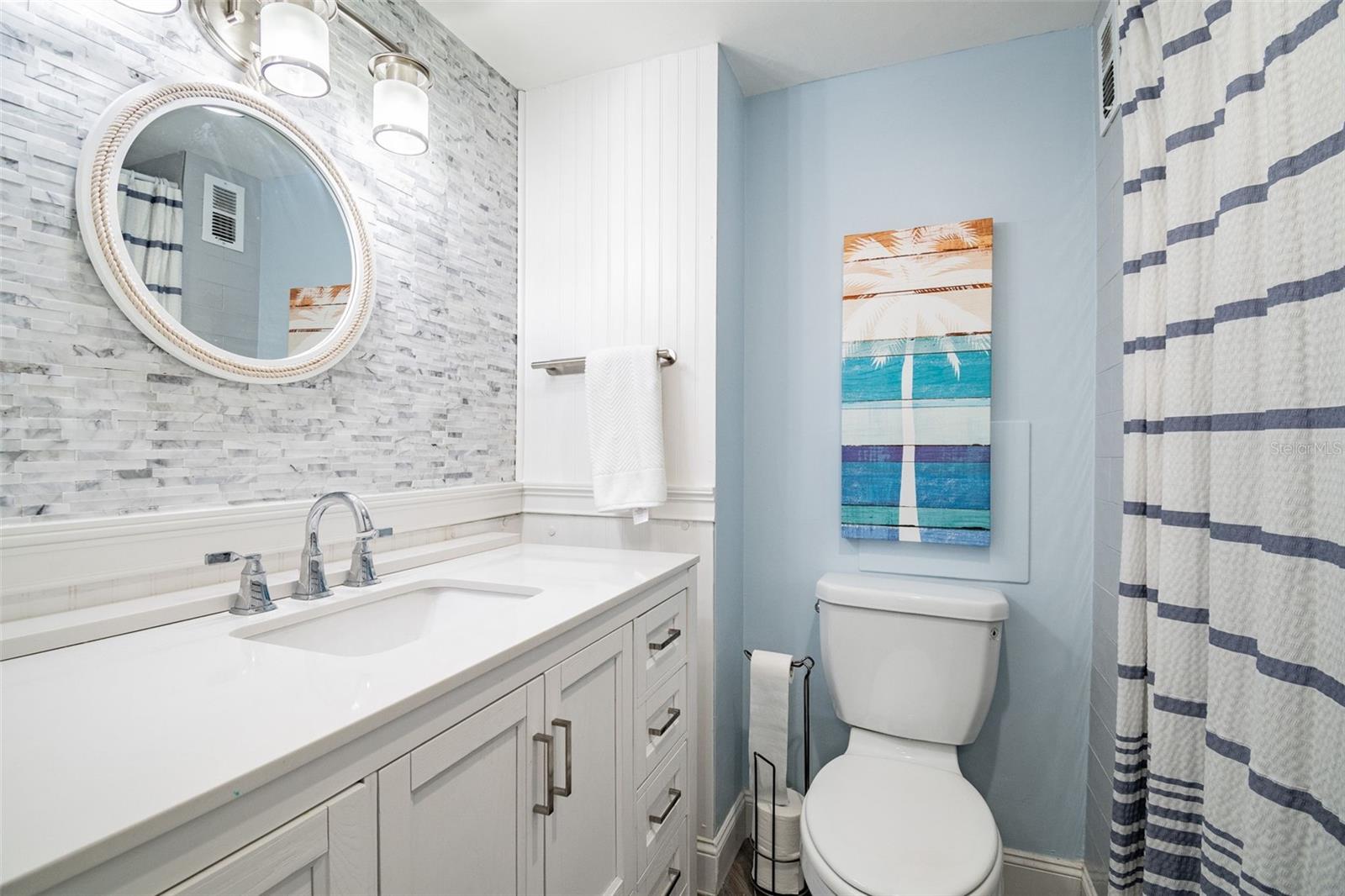 Image 33 of 56 For 880 Mandalay Avenue C212