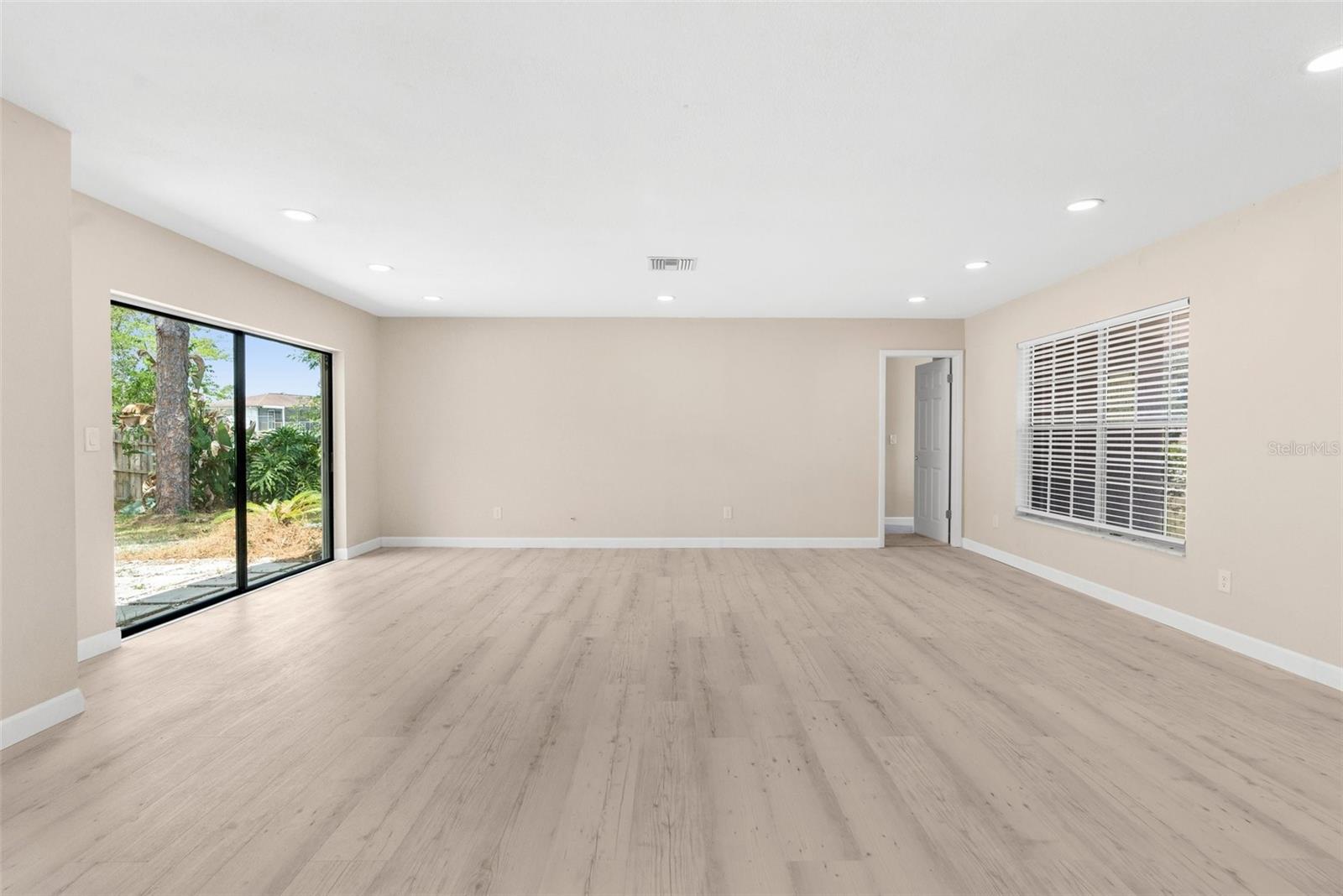 Listing photo id 19 for 5193 Higate Road