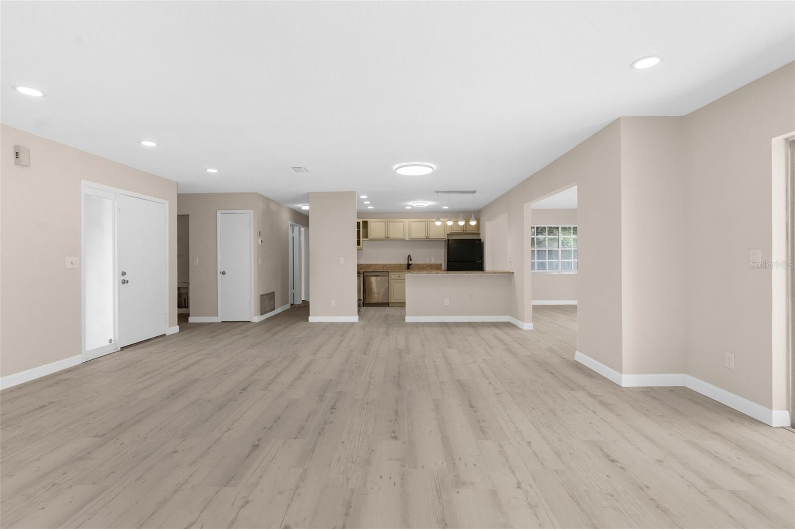 Listing photo id 20 for 5193 Higate Road