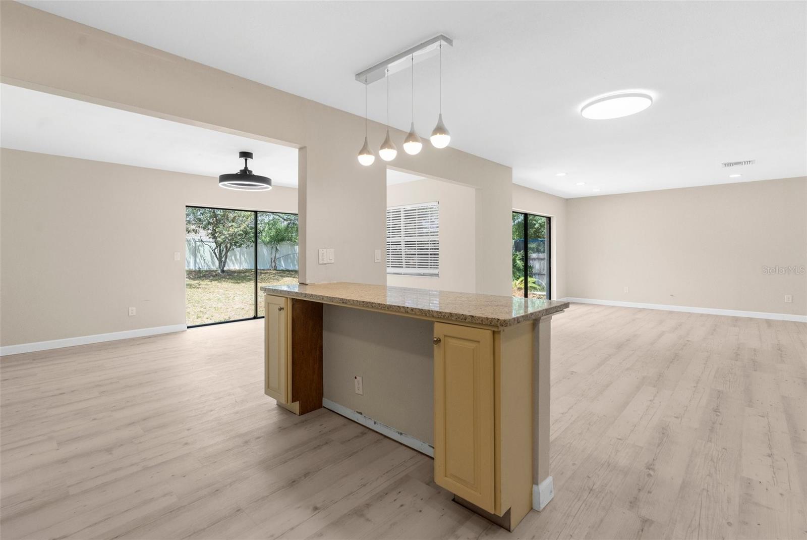 Listing photo id 25 for 5193 Higate Road