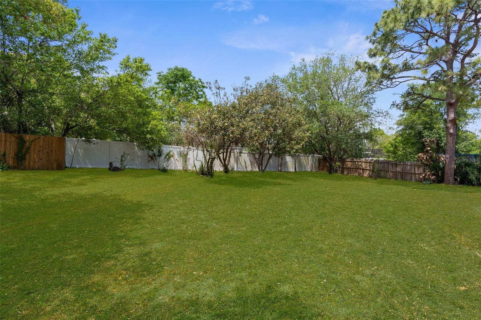 Listing photo id 32 for 5193 Higate Road