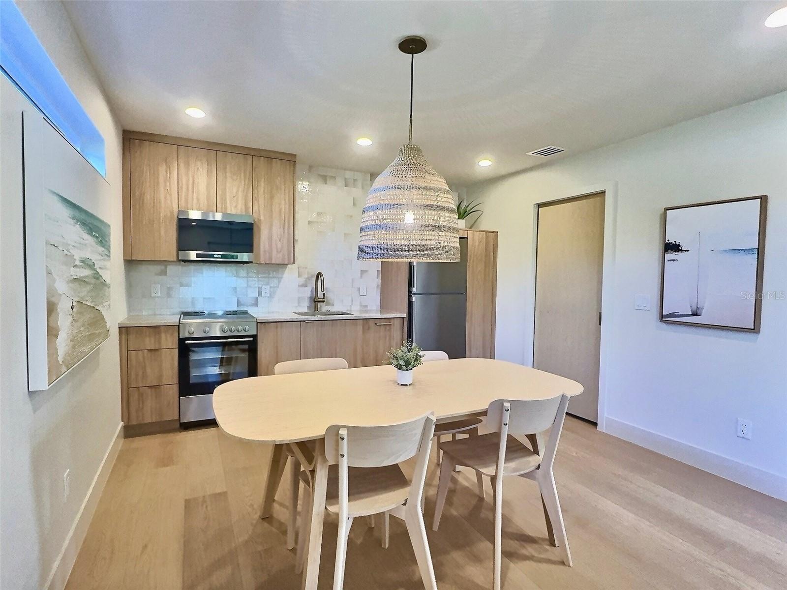 Image 13 of 35 For 150 51st Street N