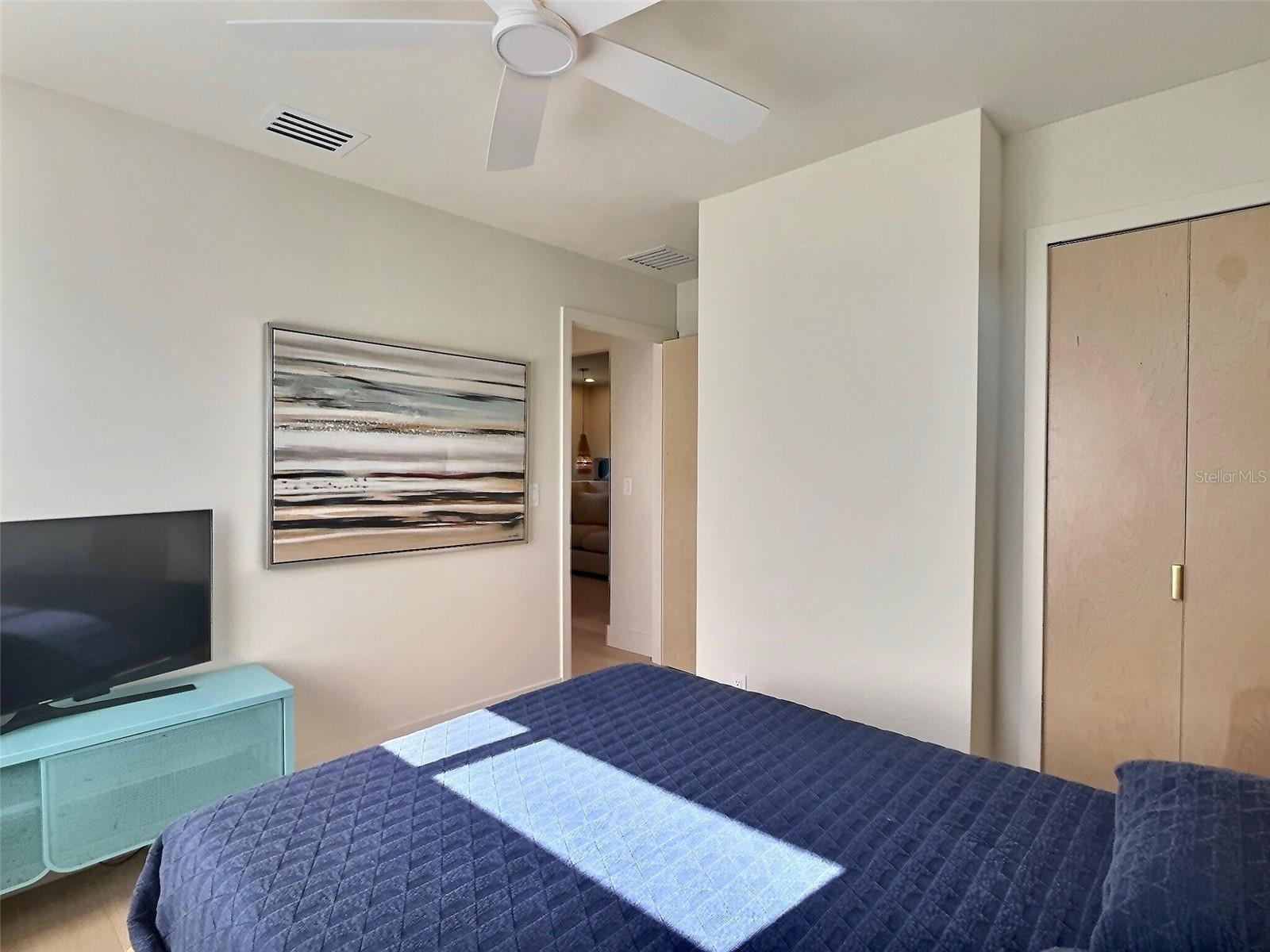 Image 32 of 35 For 150 51st Street N