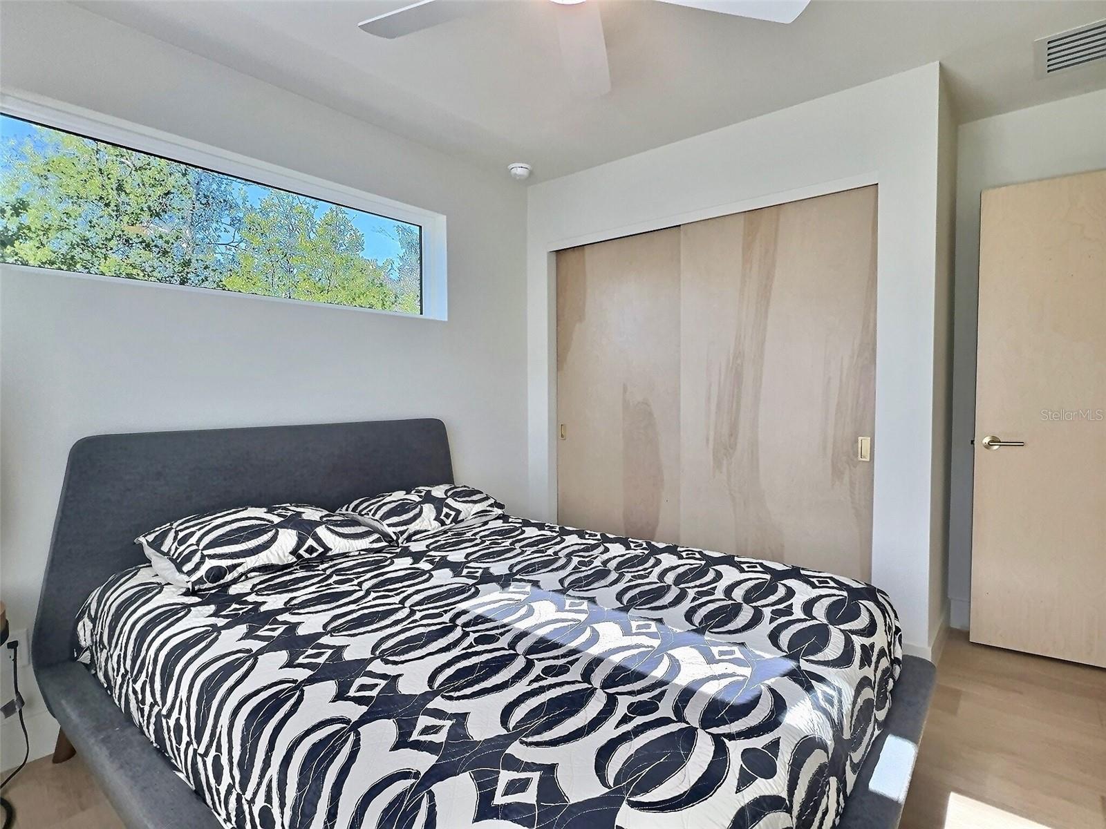 Image 7 of 35 For 150 51st Street N