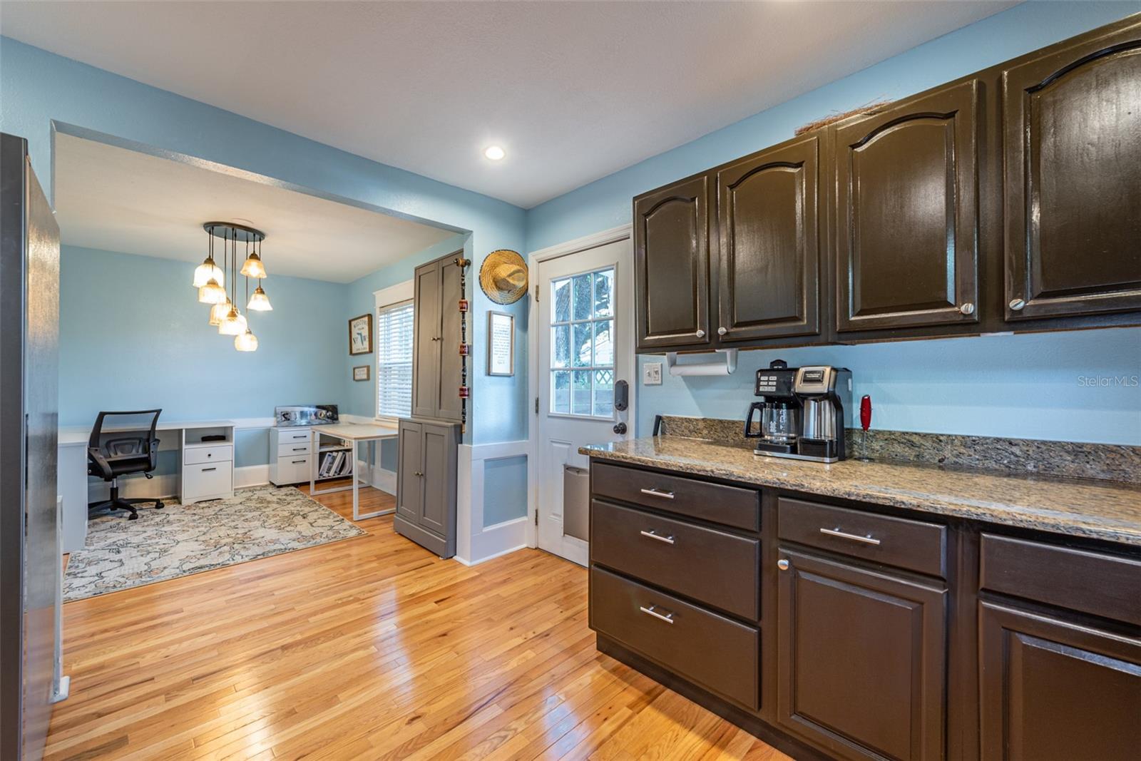 Image 14 of 23 For 5905 Eustace Avenue