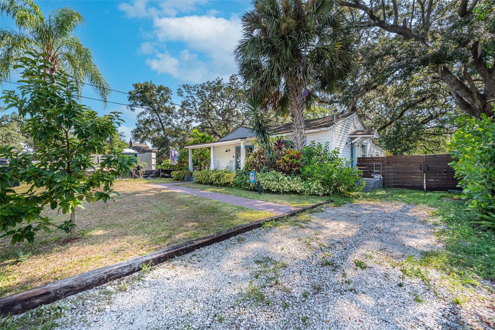 Image 3 of 23 For 5905 Eustace Avenue