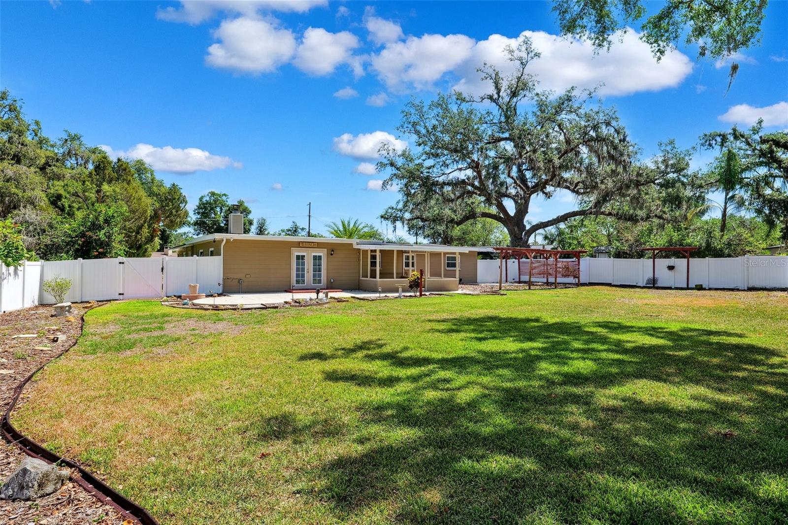 Image 8 of 34 For 505 Larry Circle