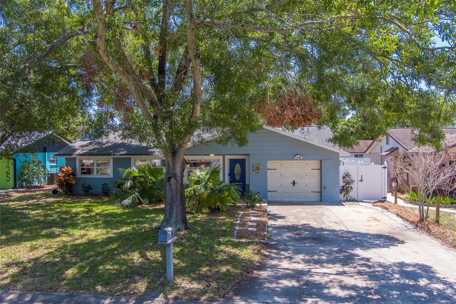 Image 6 of 53 For 135 Coral Drive