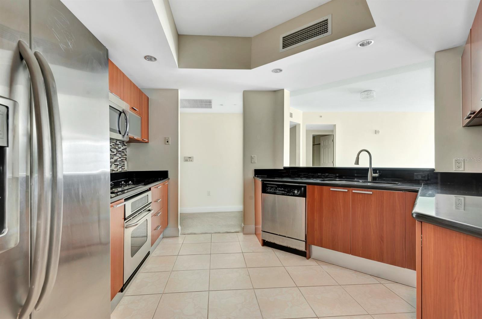 Image 10 of 28 For 241 Riverside Drive 1107
