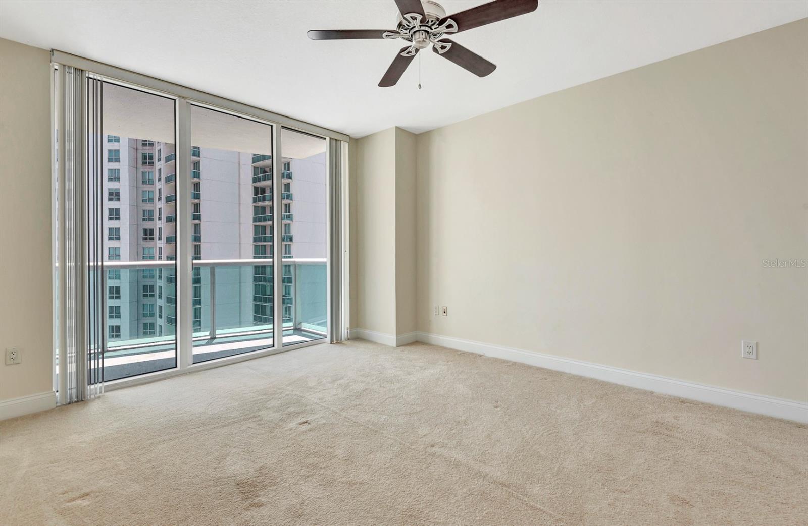 Image 14 of 28 For 241 Riverside Drive 1107