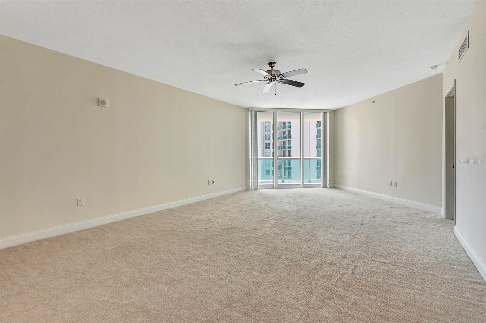 Image 17 of 28 For 241 Riverside Drive 1107