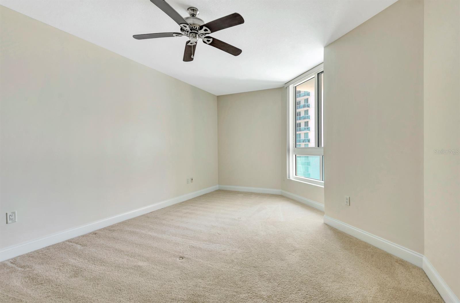 Image 18 of 28 For 241 Riverside Drive 1107