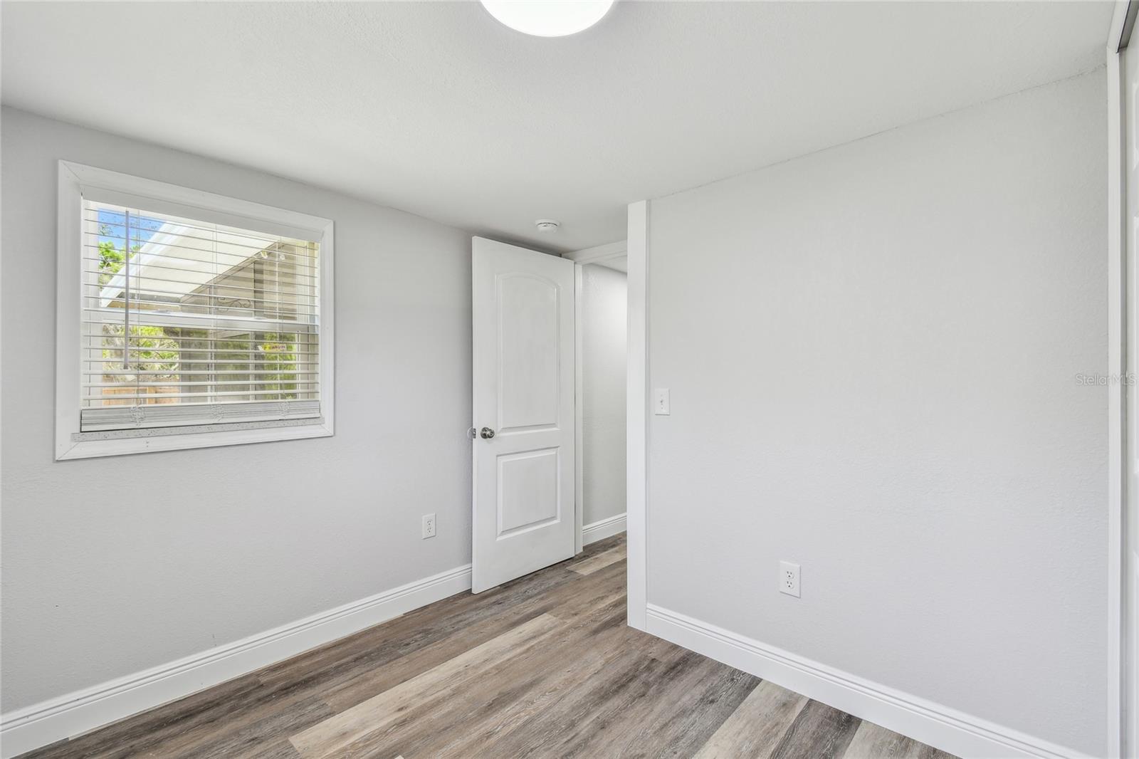 Image 20 of 54 For 850 Center Avenue