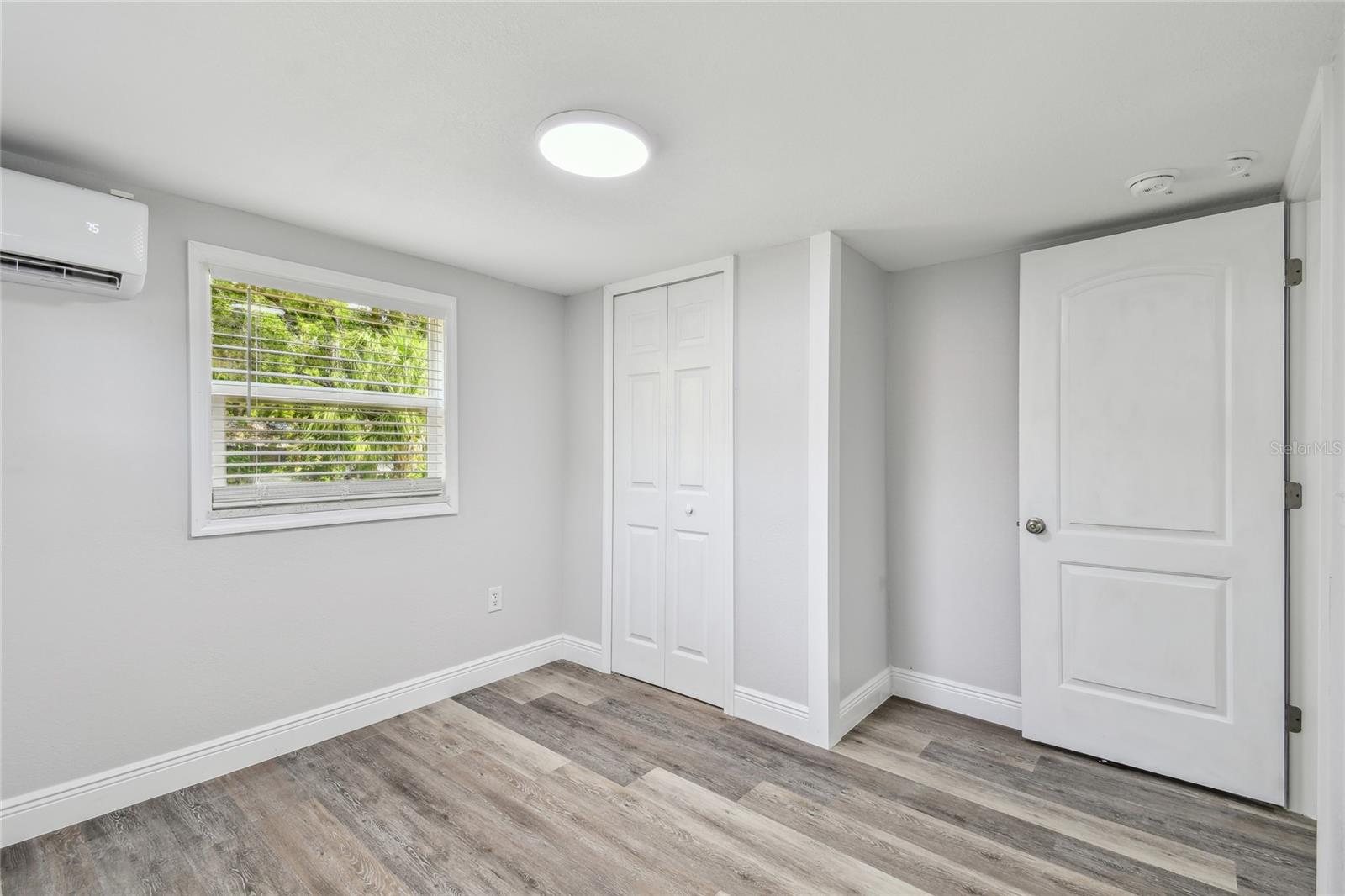 Image 6 of 54 For 850 Center Avenue