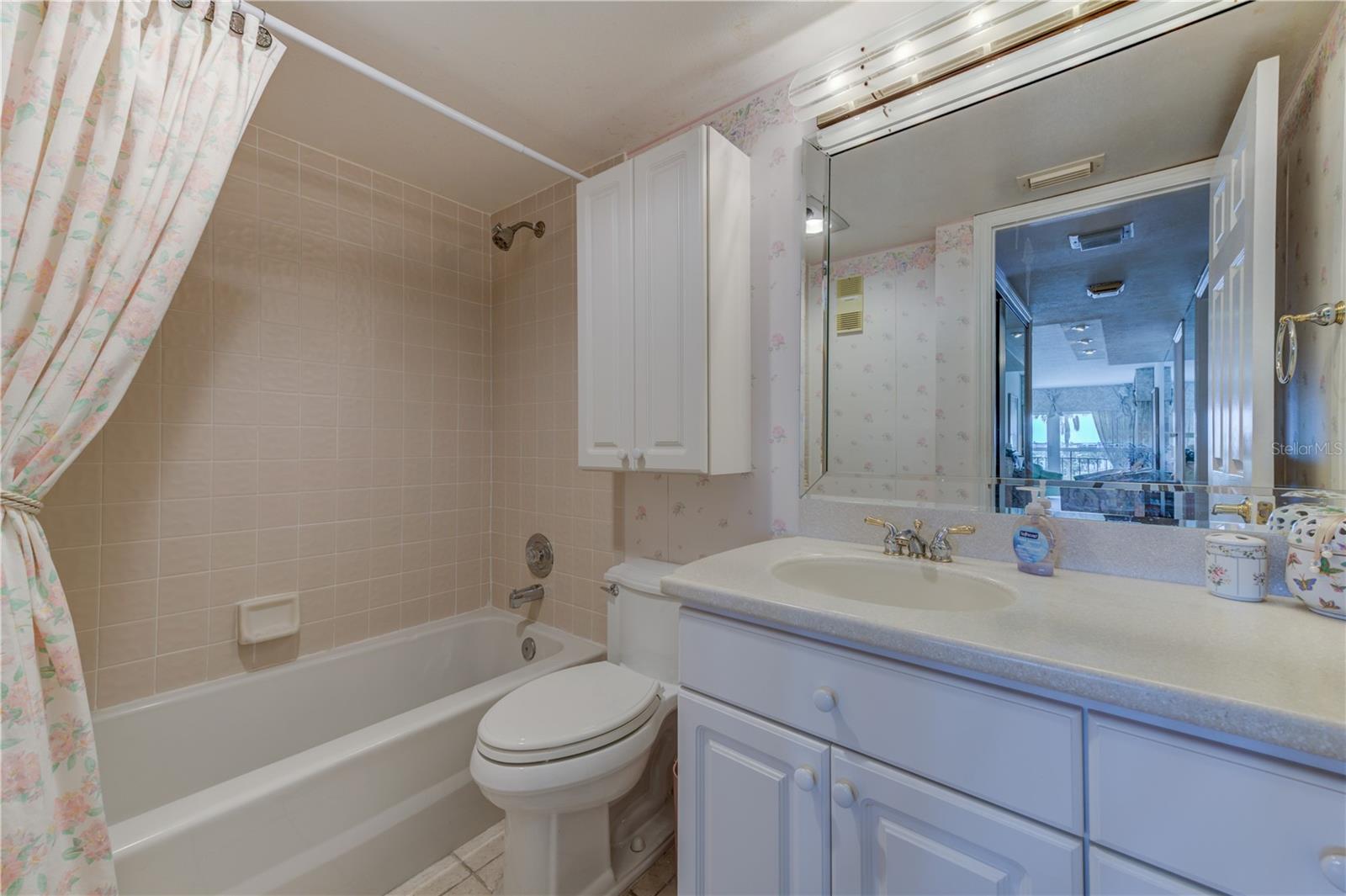Image 11 of 21 For 7897 Sailboat Key Boulevard S 408