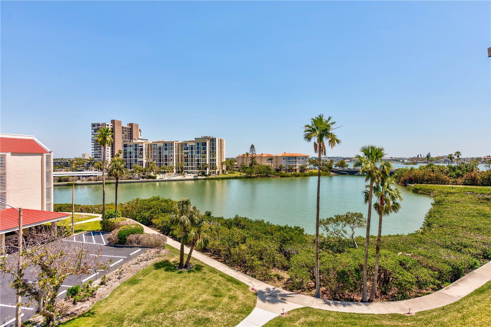 Image 18 of 21 For 7897 Sailboat Key Boulevard S 408