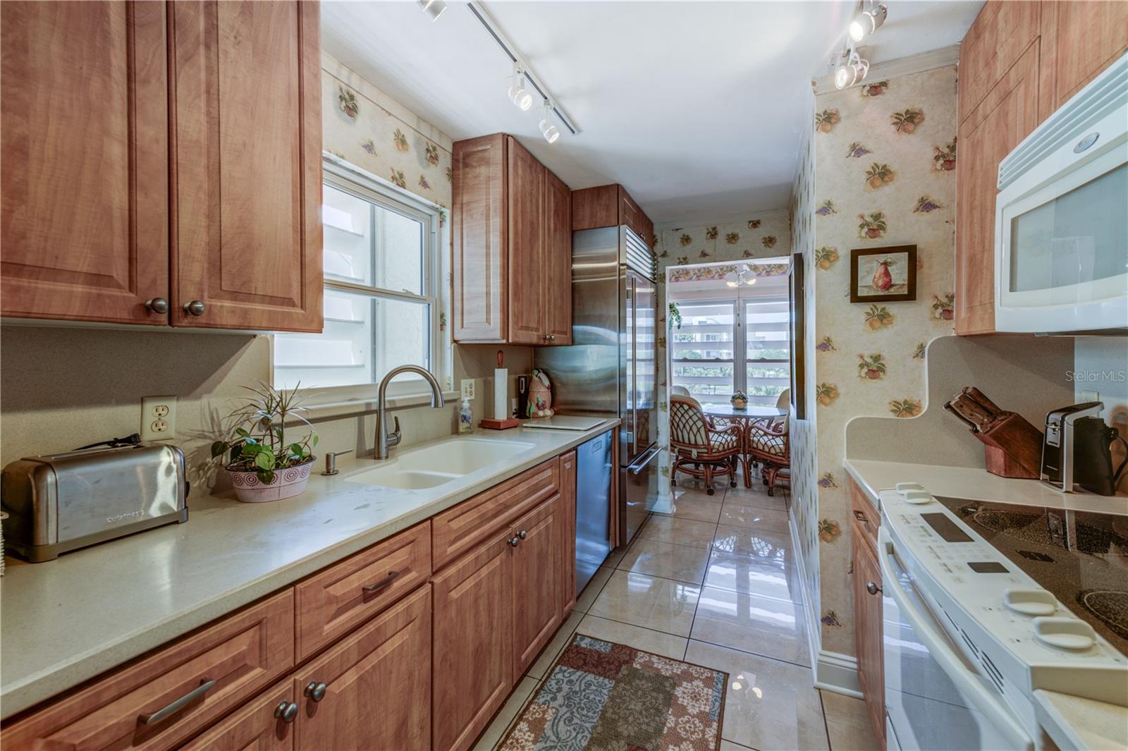 Image 9 of 21 For 7897 Sailboat Key Boulevard S 408