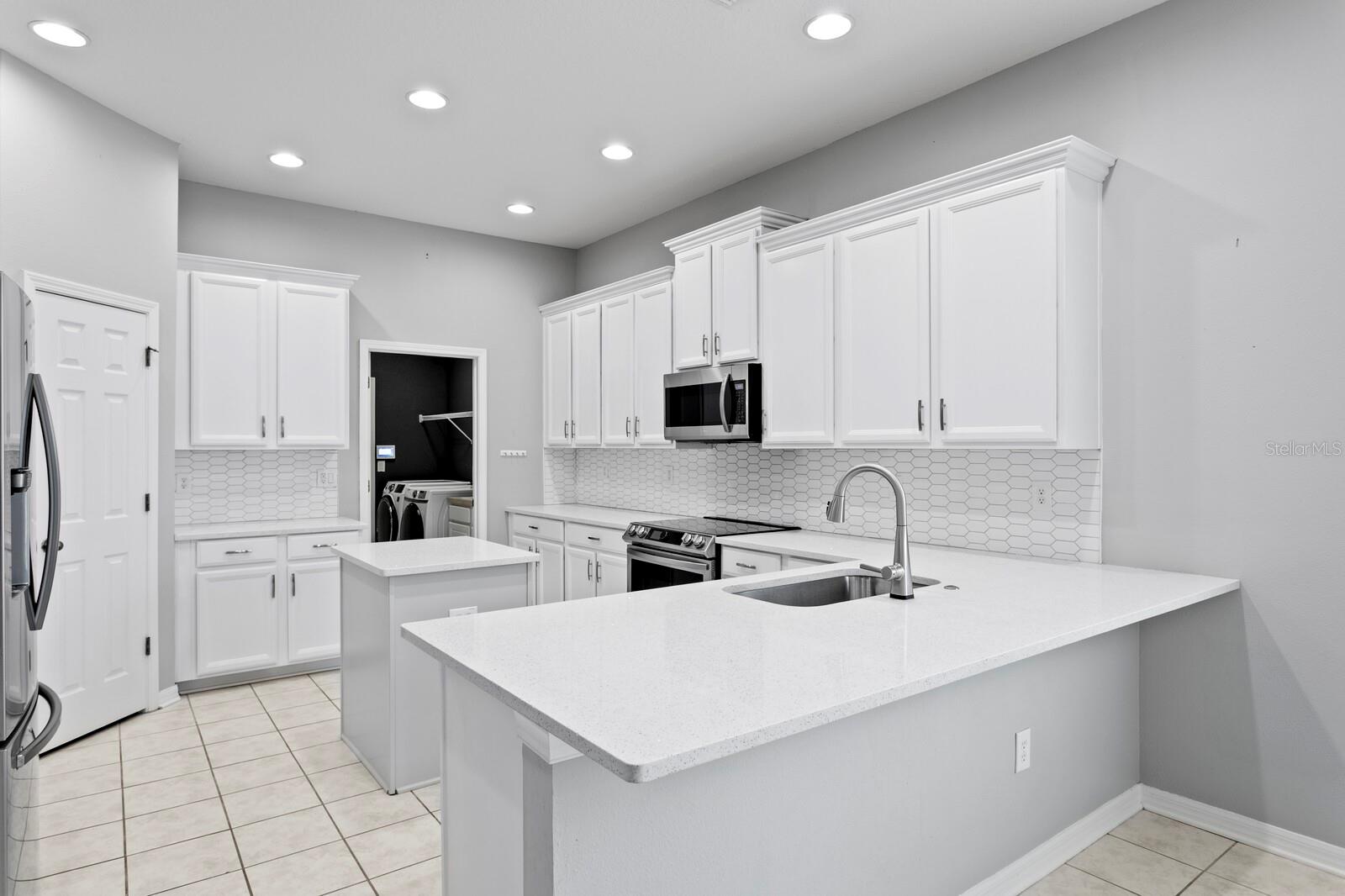 Image 13 of 67 For 19407 Sweet Grass Way