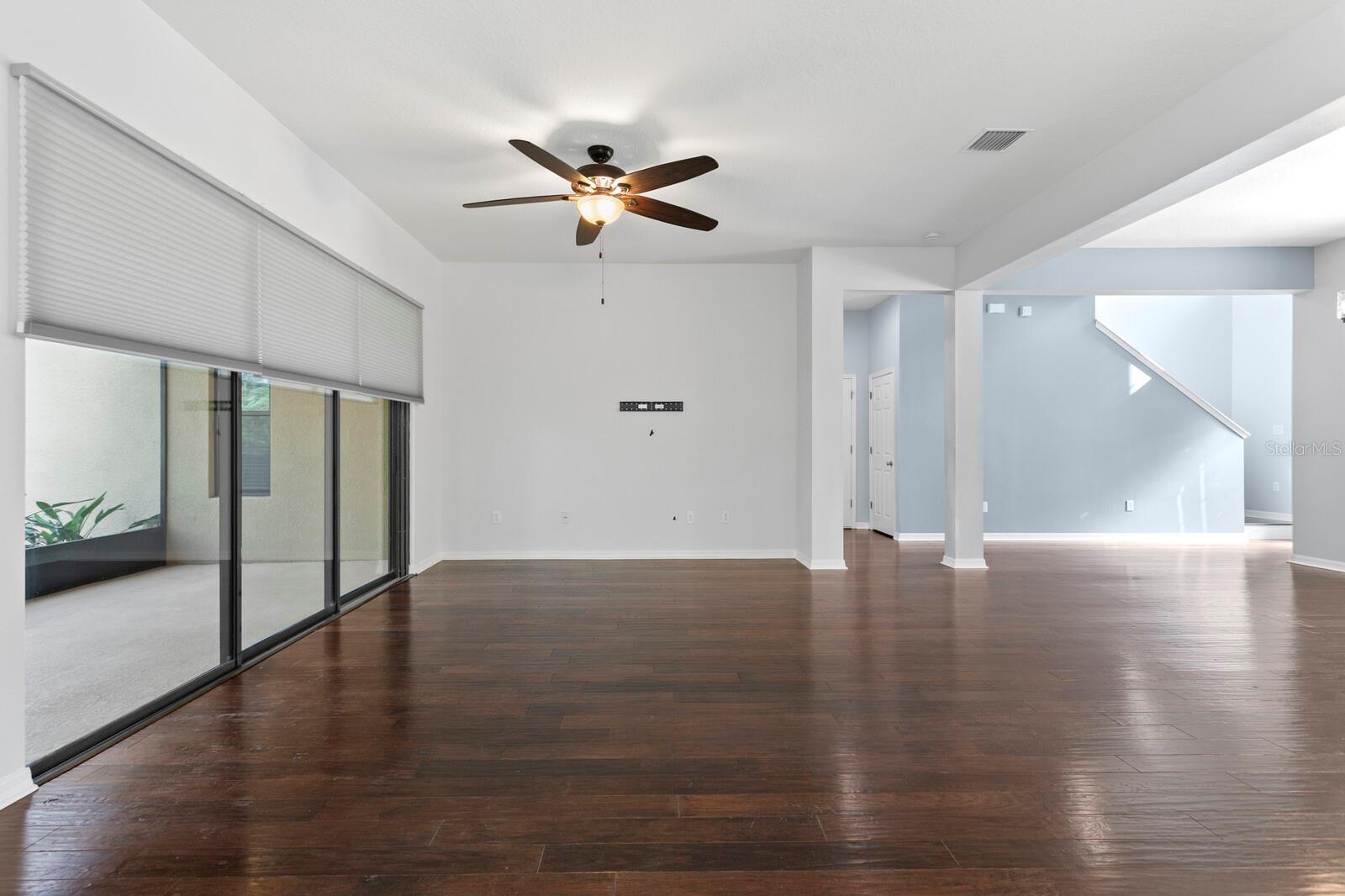 Image 21 of 67 For 19407 Sweet Grass Way