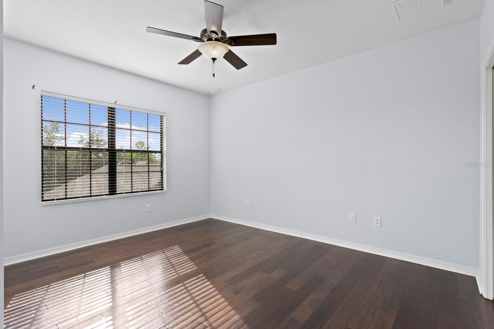 Image 30 of 67 For 19407 Sweet Grass Way
