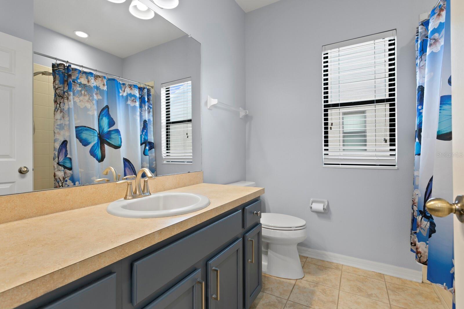 Image 35 of 67 For 19407 Sweet Grass Way