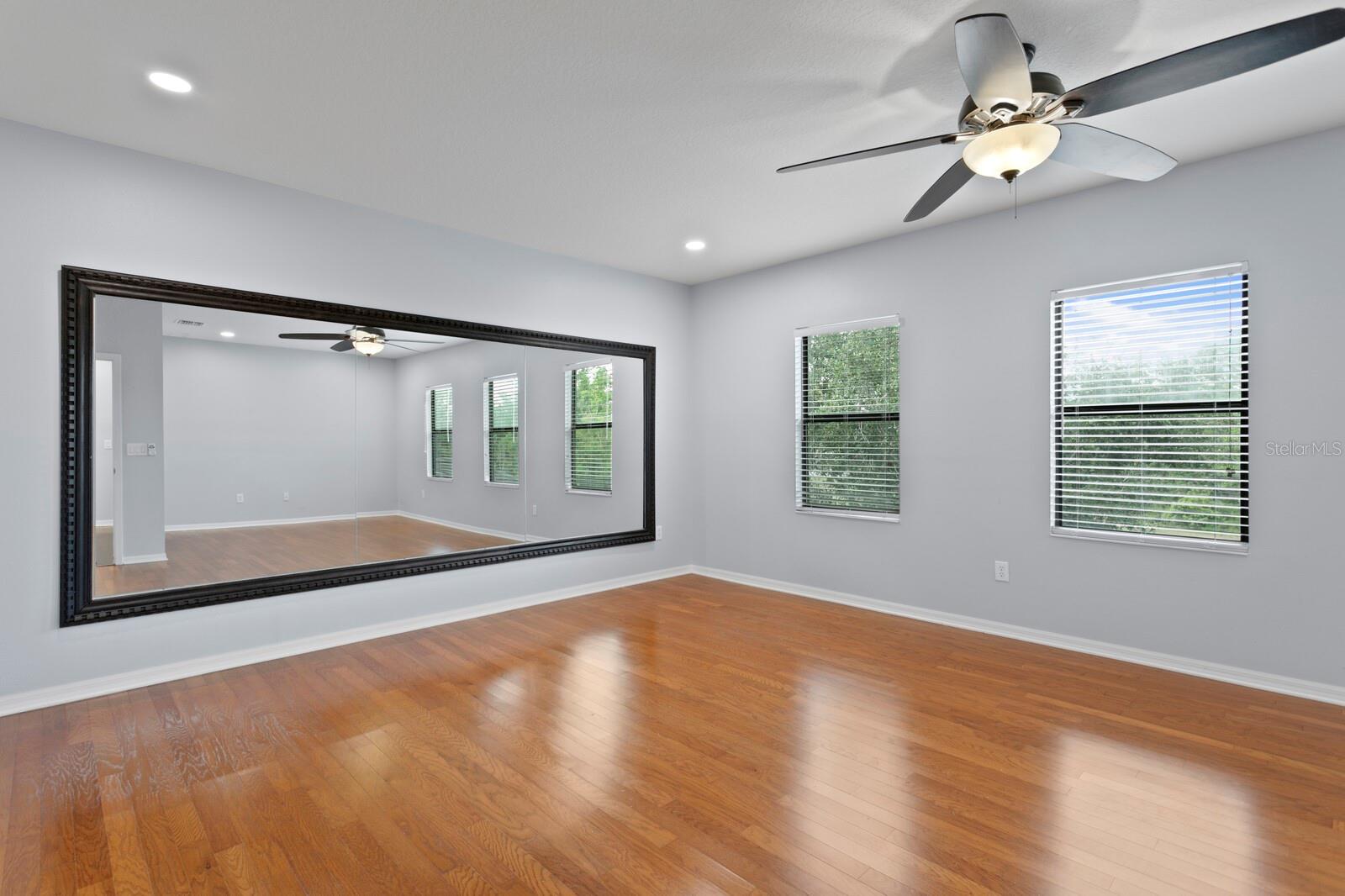 Image 38 of 67 For 19407 Sweet Grass Way