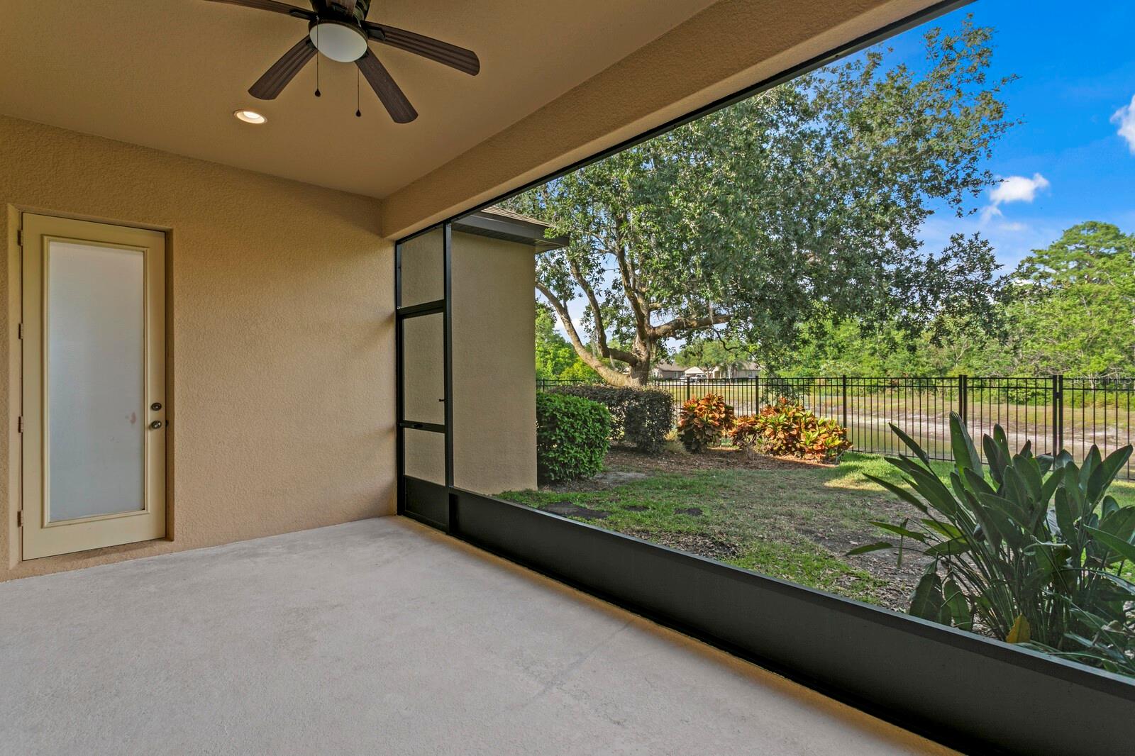 Image 42 of 67 For 19407 Sweet Grass Way