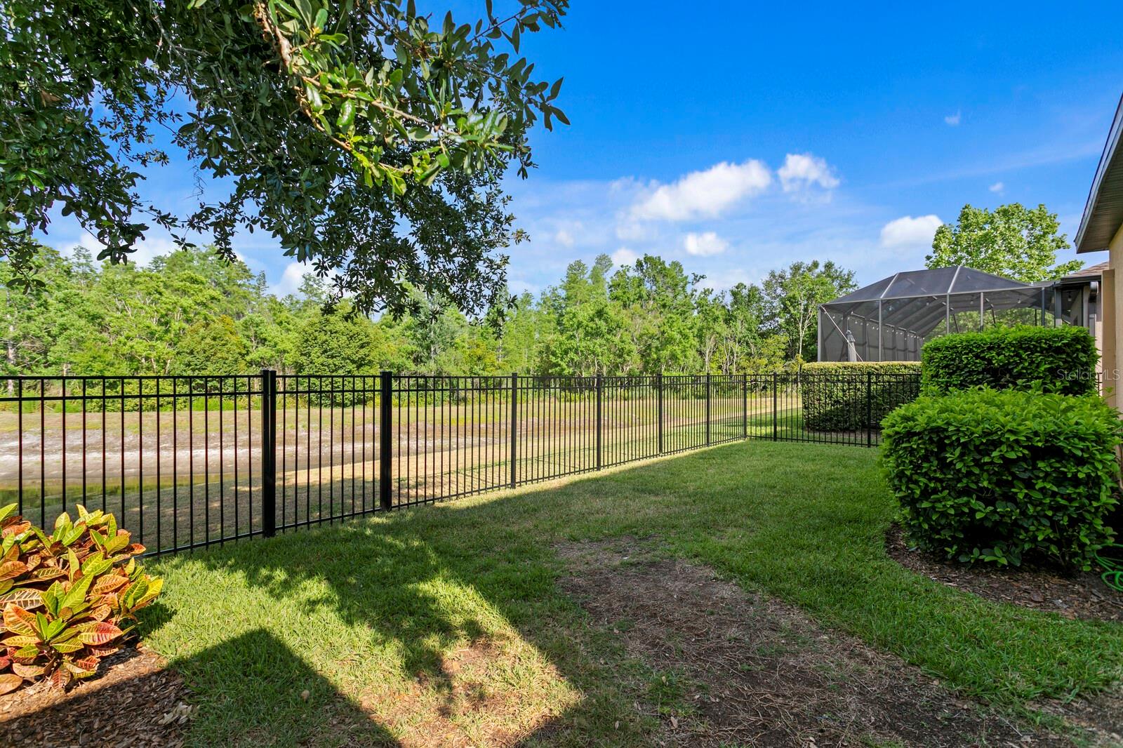Image 44 of 67 For 19407 Sweet Grass Way