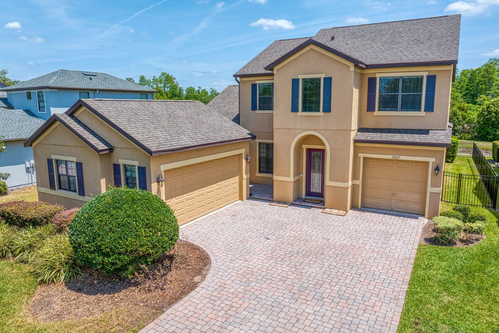 Image 48 of 67 For 19407 Sweet Grass Way