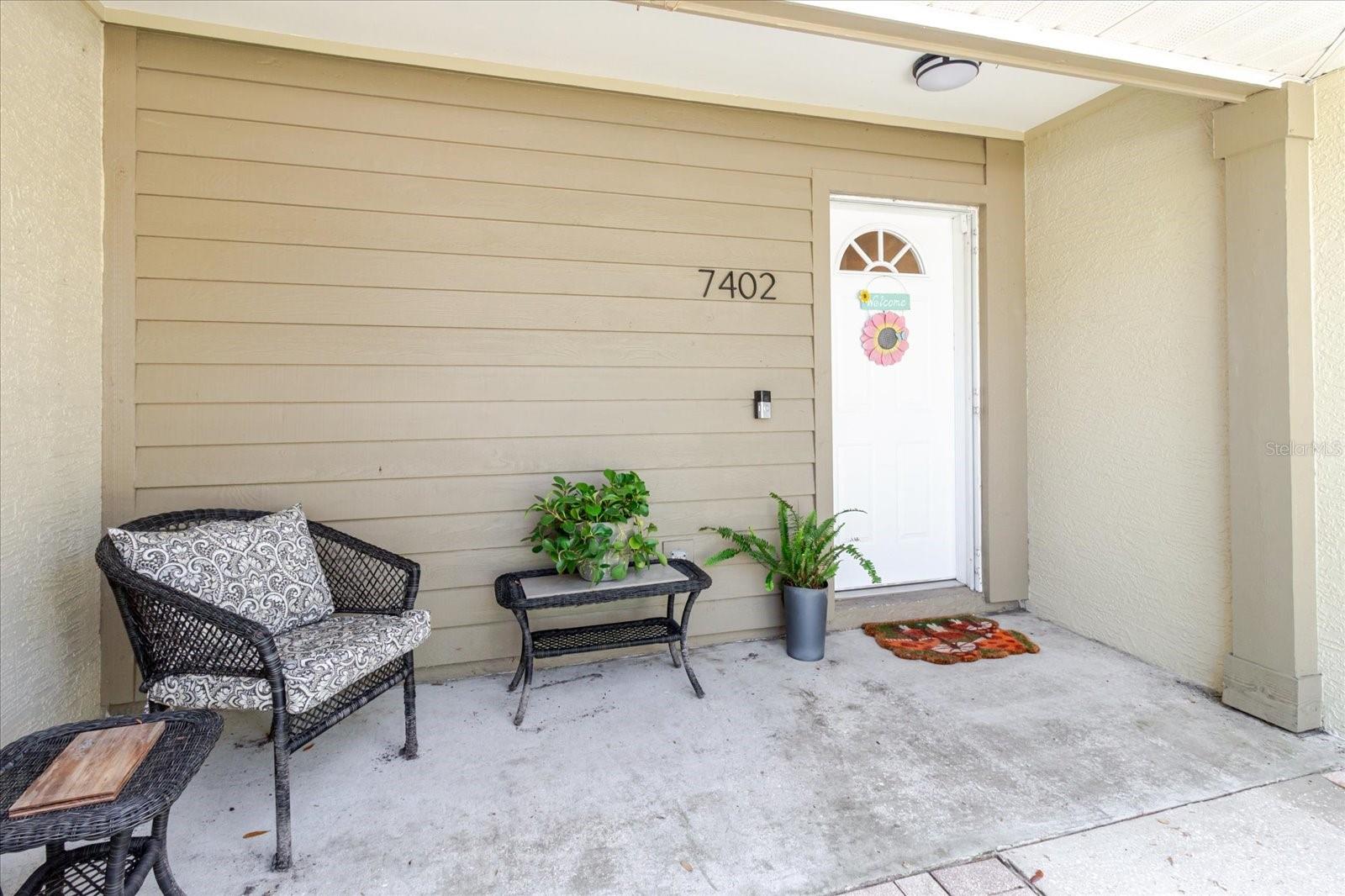 Listing photo id 0 for 7402 America Way