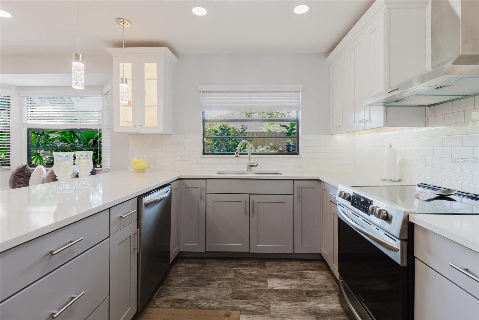 Listing photo id 20 for 7402 America Way