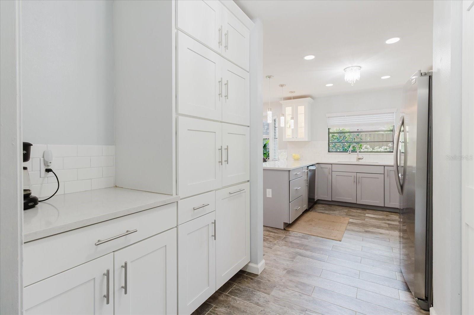 Listing photo id 24 for 7402 America Way