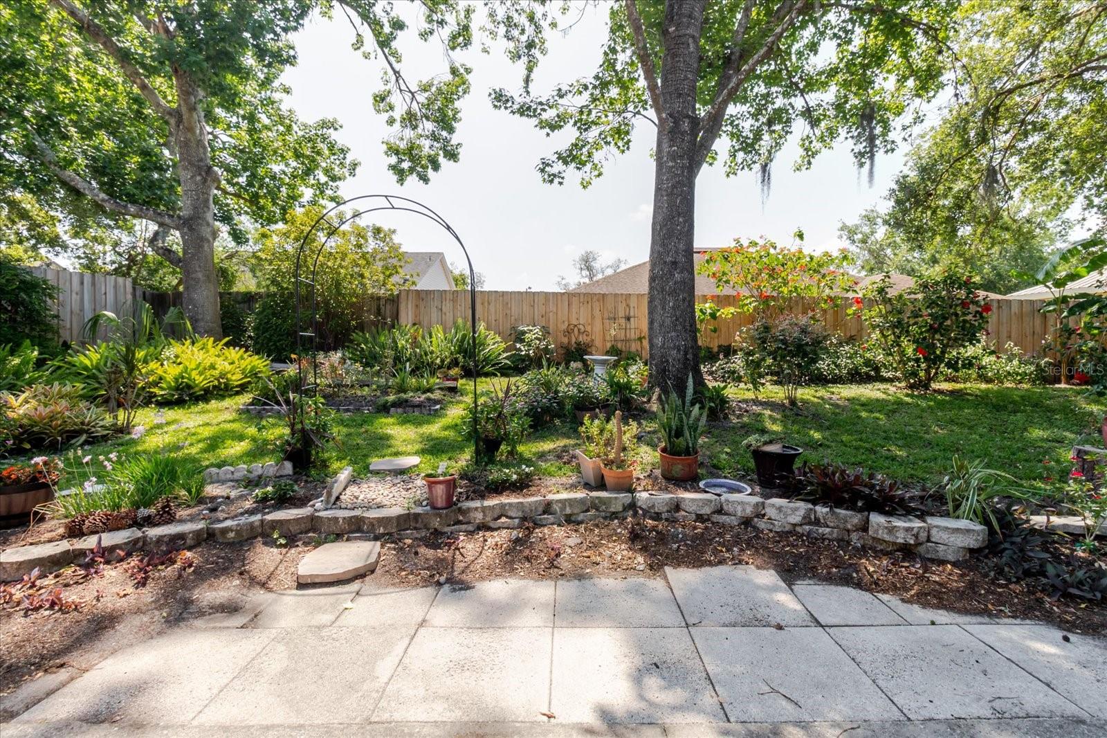 Listing photo id 30 for 7402 America Way