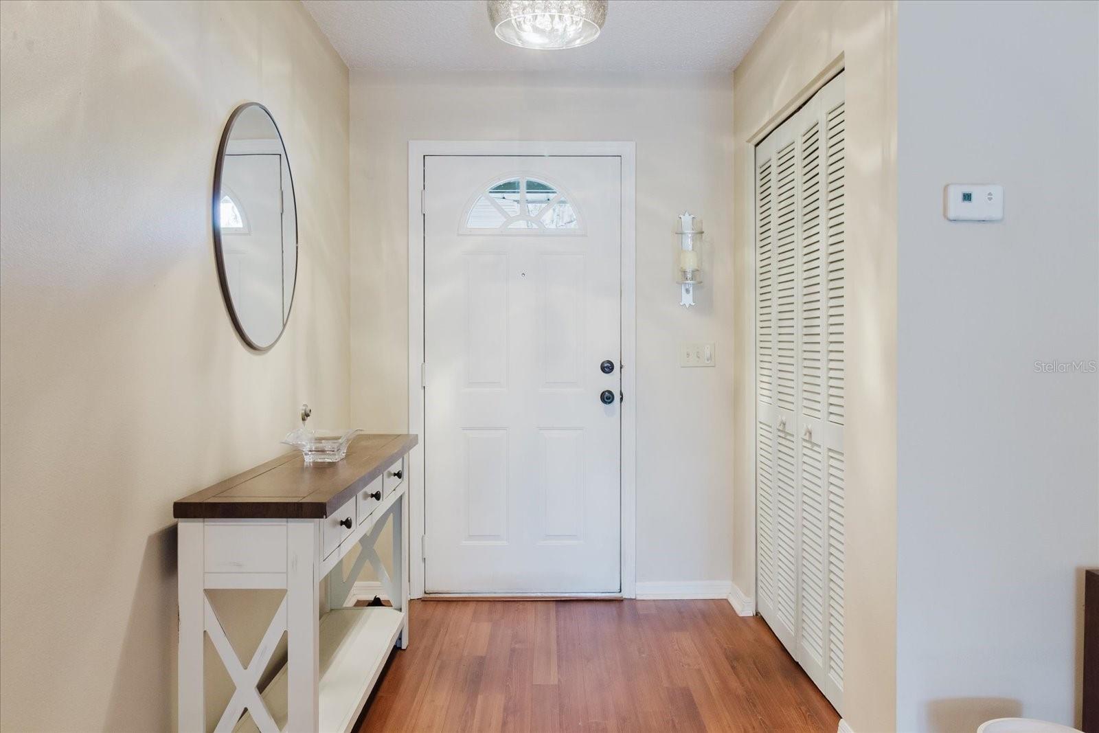 Listing photo id 2 for 7402 America Way