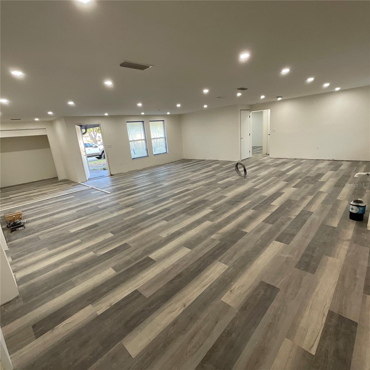 Image 3 of 14 For 7113 Channelside Lane N