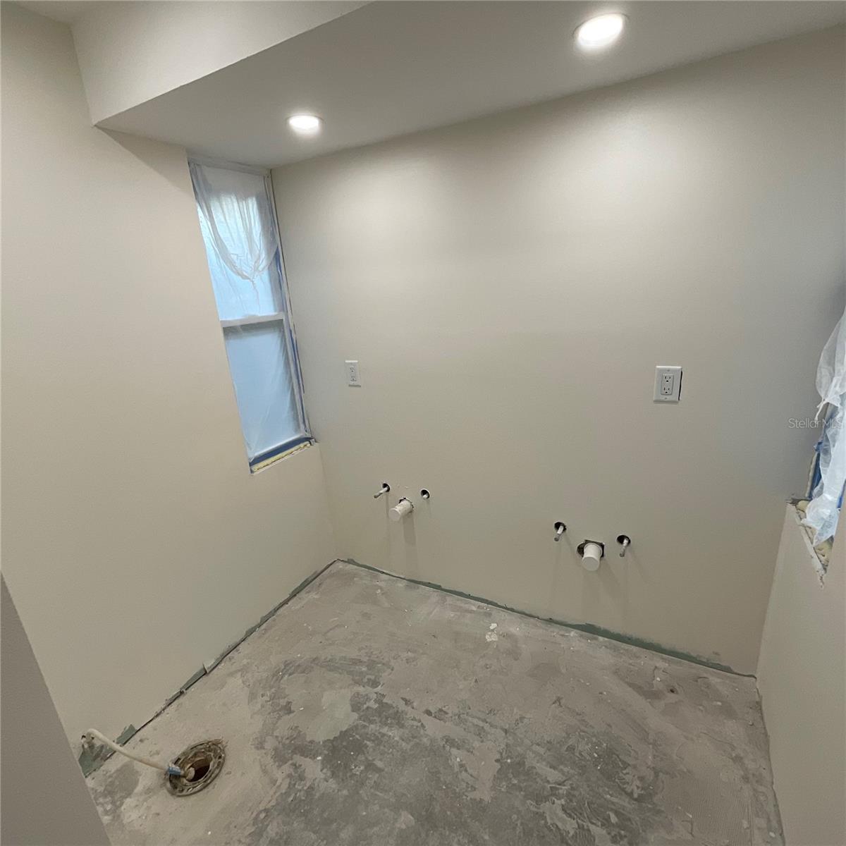 Image 6 of 14 For 7113 Channelside Lane N