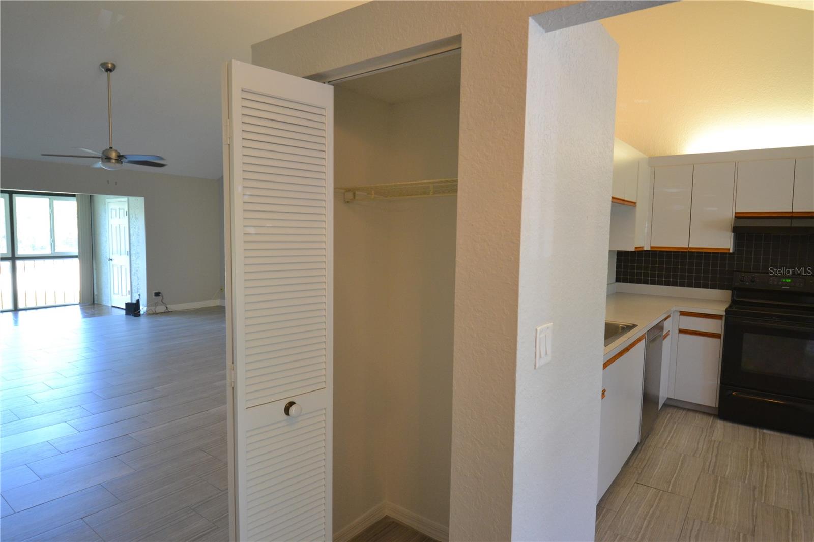 Image 4 of 44 For 1801 Lake Road 9f