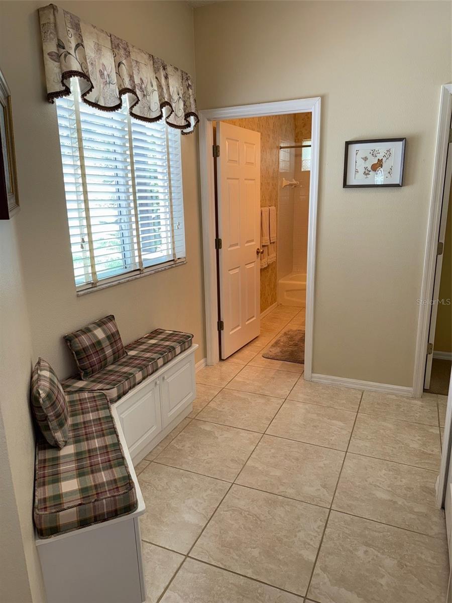 Image 22 of 43 For 1765 Oak Pond Court