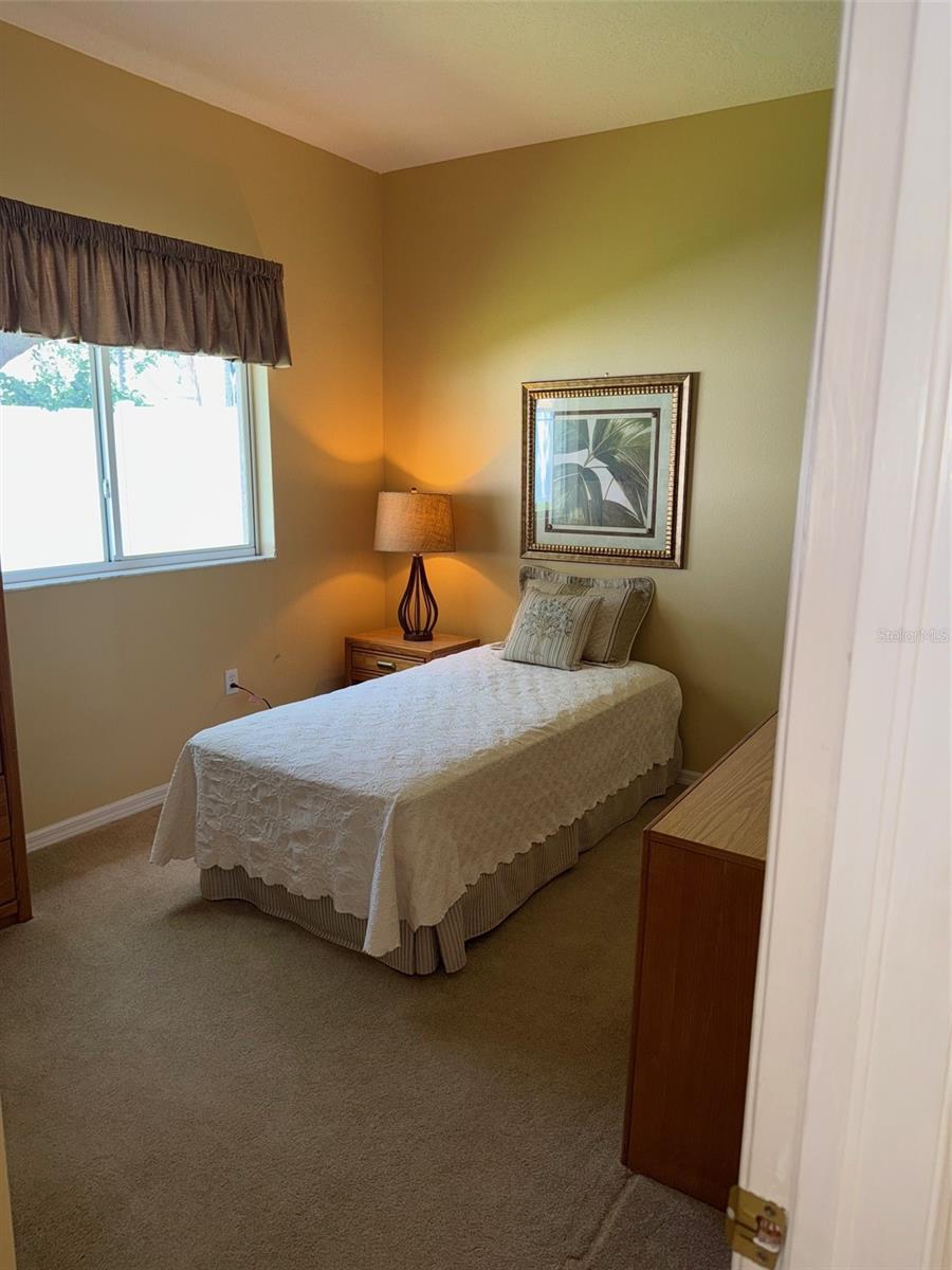 Image 26 of 43 For 1765 Oak Pond Court